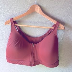 Old Navy powersoft zip front sports bra - 38dd